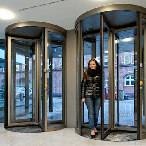 Geryon security revolving door