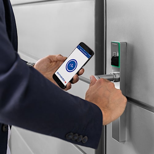 c-lever pro - Mobile Access (2)