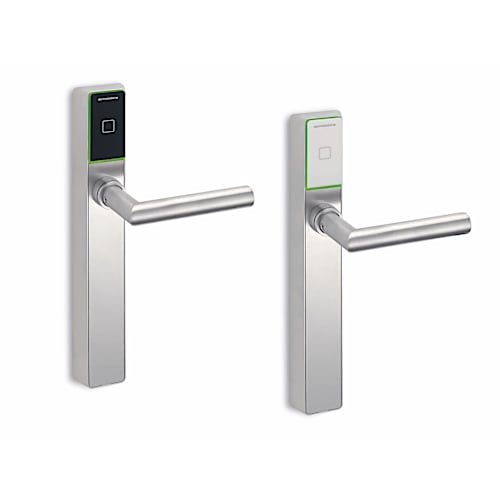 c-lever pro - black and white