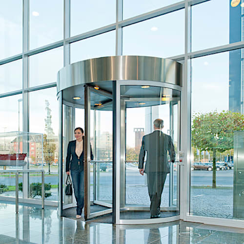 Geryon RDR Revolving door