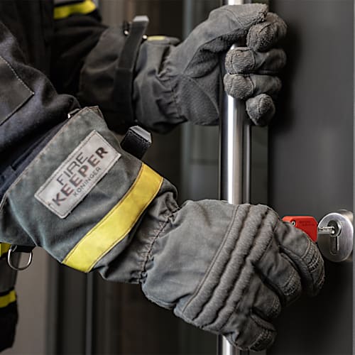 Lock cylinder with emergency key function (GF)