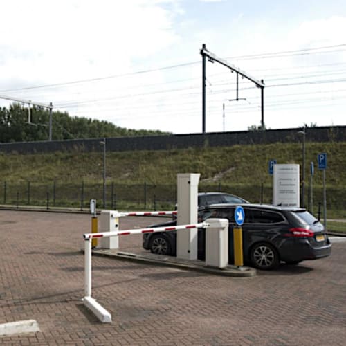 Slagbomen-aanmeldzuil-speedgates