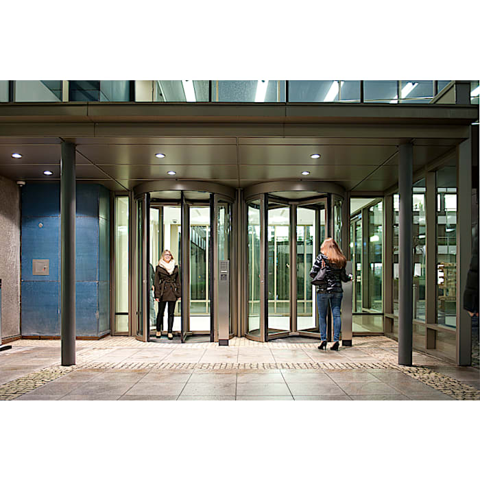 Geryon security revolving door