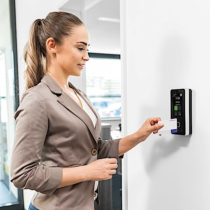 controllo_degli_accessi_Terminale_96_00