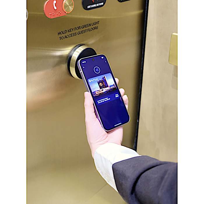 Google Phone in Elevator (W)