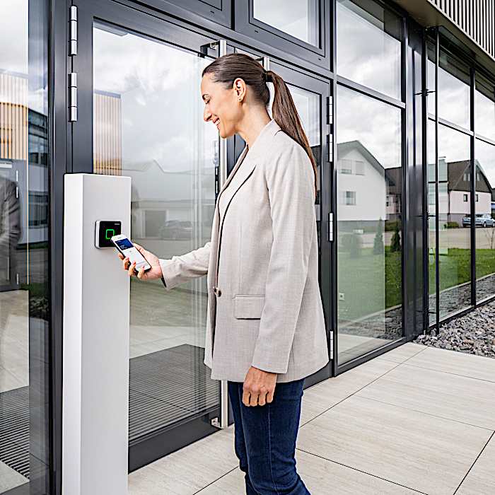 im-digital-wallet-web-03